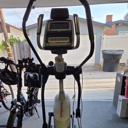 NordicTrack Elite Eliptical 