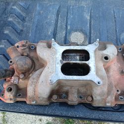 Edelbrock intake sbc