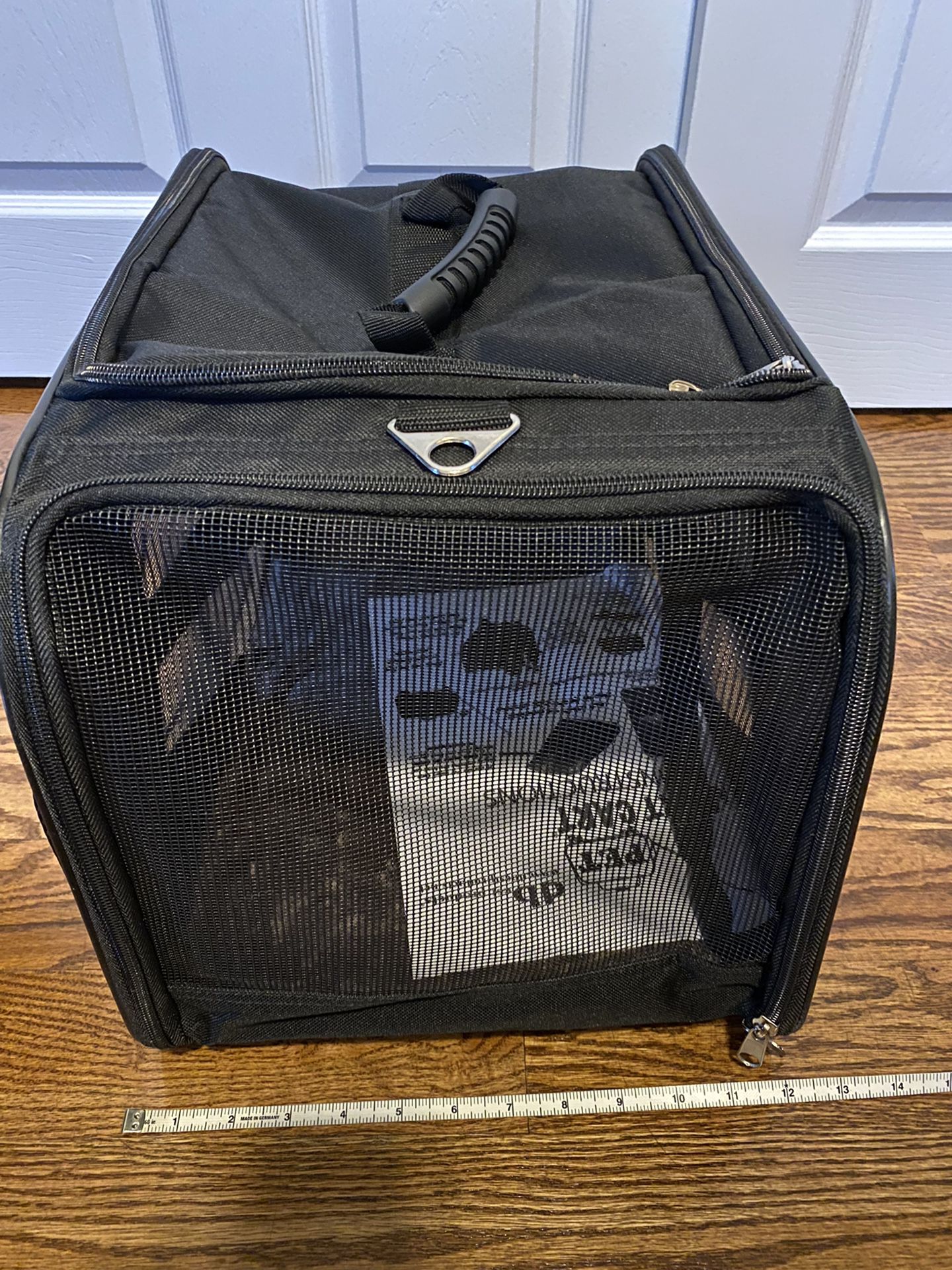 dbest Products Large Pet Carrier *Brand NEW* 