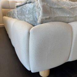 Japandi Soft-Padded Platform Bed — Vintage Cloud Frame + 29” Headboard | Queen Size