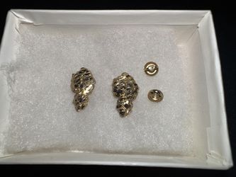 10 K Nugget Earrings