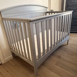 Crib With Mattress 