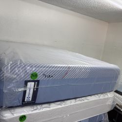 FULL SIZE SEALY POSTUREPEDIC HYBRID (FIRM) MATTRESS & BOX SPRING BED SET