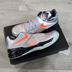 Nike KD 4 galaxy size 9.5 Ds