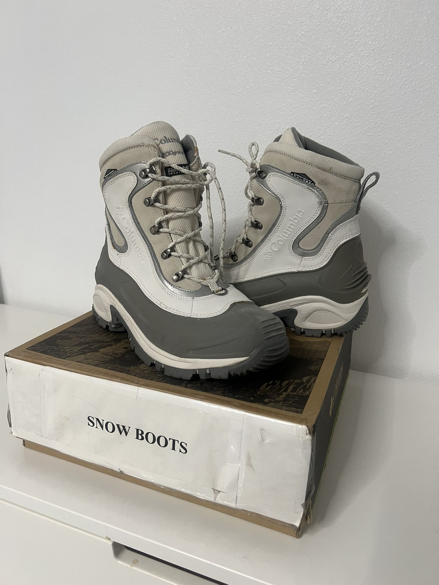 COLUMBIA WINTER SNOW Boots Size 10