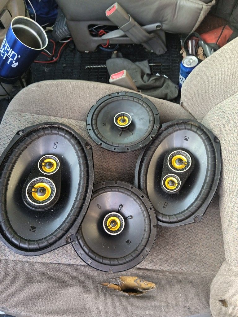 Kicker Speakers 6x9s And Some Sort X Competition Style