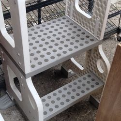 Toddler Step Up To Your Kitchen Counter Or Bathroom Toilet Step