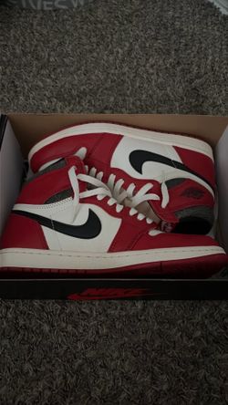 Air Jordan 1 “Lost and Found” Men’s size 8