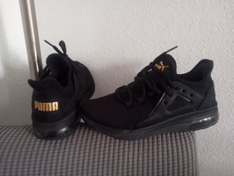 Puma size 7 Women $25