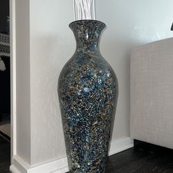 DecorShore brand crackled glass mosaic floor vase