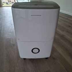 Frigidaire Dehumidifier 50 Pint 