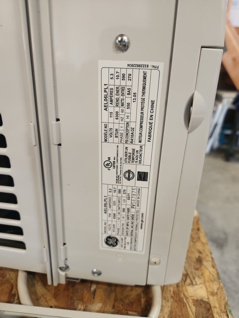 GE Window AC Unit 6300 BTU