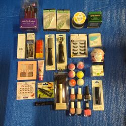 Women's 33 Piece Makeup Lot