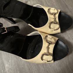 authentic gucci  shoes / sandals 