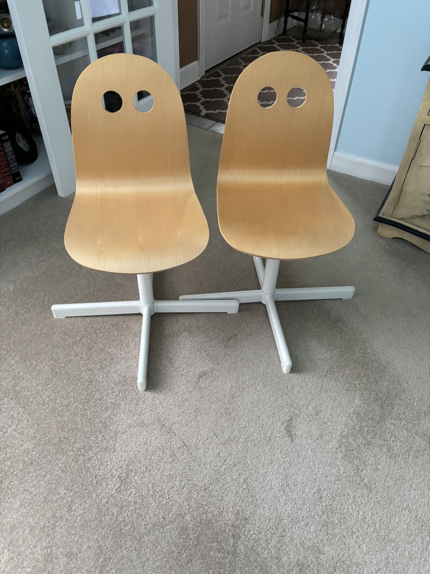 Child’s Desk Chairs(2)