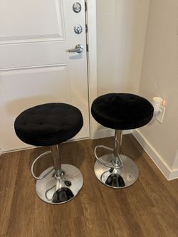 Set Of 2 Barstools
