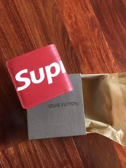 Supreme Louis Vuitton Wallet