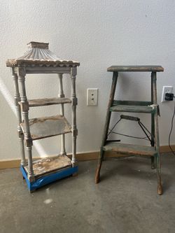 AS-IS Vintage Project Lot: Mini Green Ladder & Architectural Display Shelf