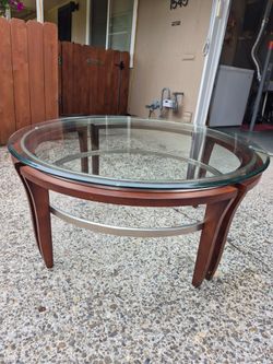Modern ROUND Wood/Metal/Glass Top Coffee Table-Excellent Condition!