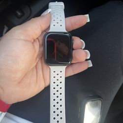 Apple Watch 4th Series 