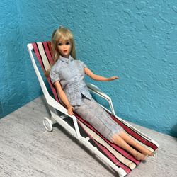RARE Vintage miss Barbie Doll Go Together Chaise Lounge Chair 