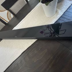 Bose Smart Soundbar 700 - Excellent Condition
