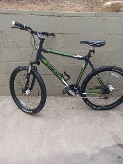 TREK ALPHA Size 26 frame 54cm speed 21