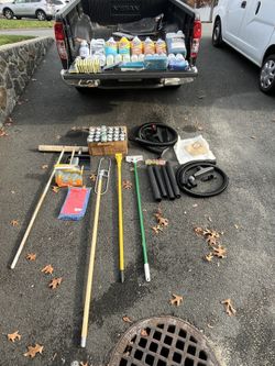 Brand New Cleaning Supplies $1