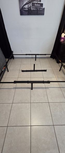 Adjustable bedframe