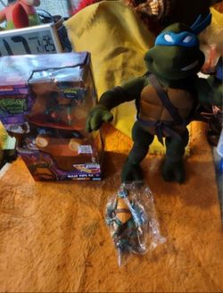 Rare true Collectible teenage mutant ninja turtles lot will not separate good shape