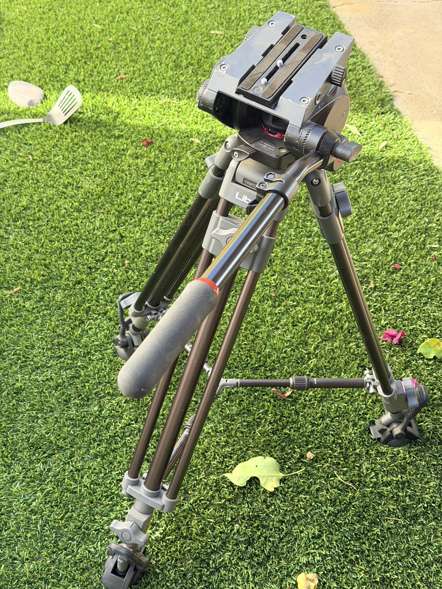 Libec T68 Tripod w/ Manfrotto Head