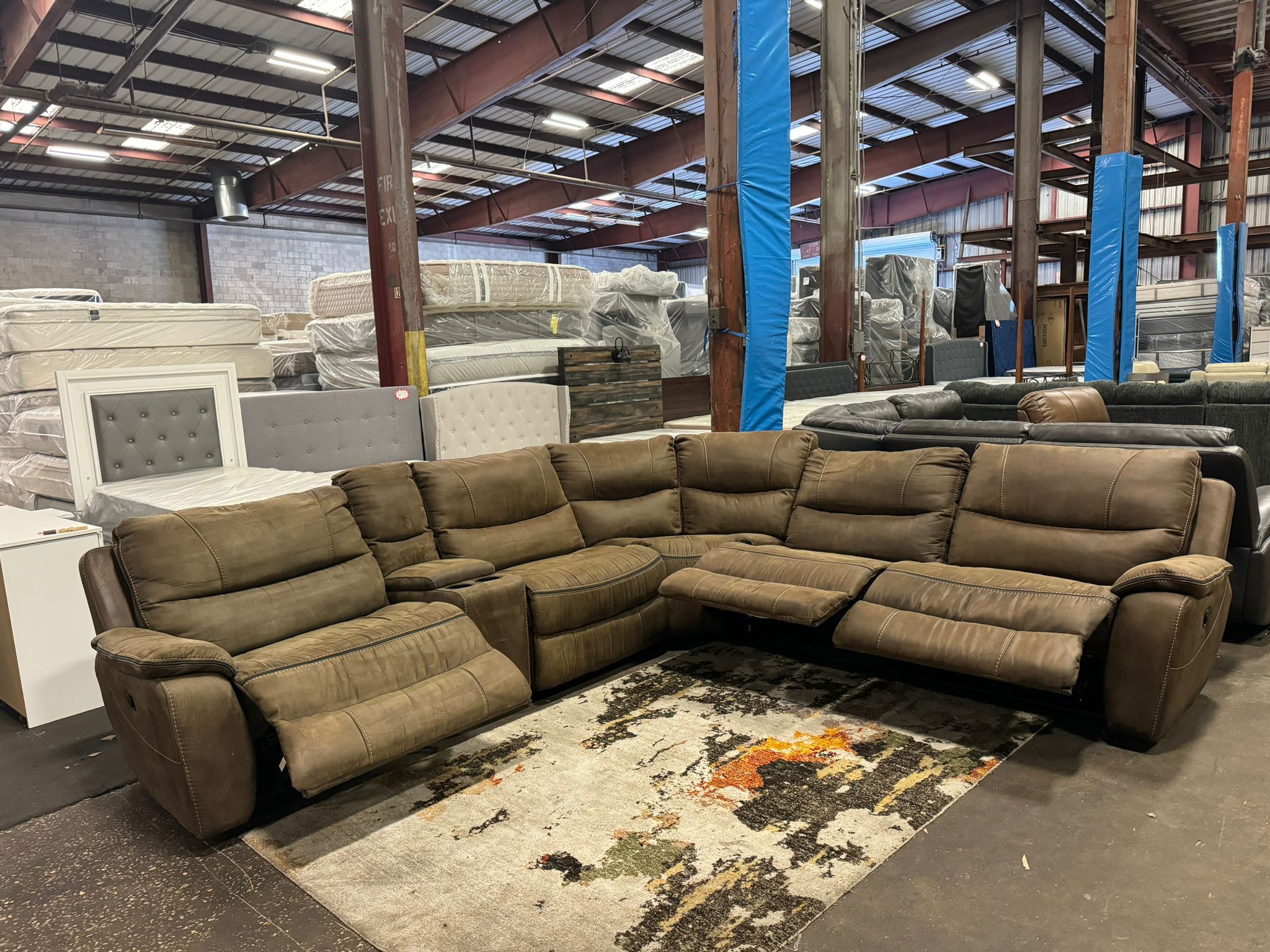 Power Recliner Sectional. 🚚WE DELIVER🚚