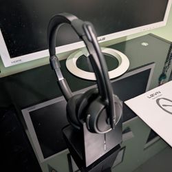 Levn Superior Headphones