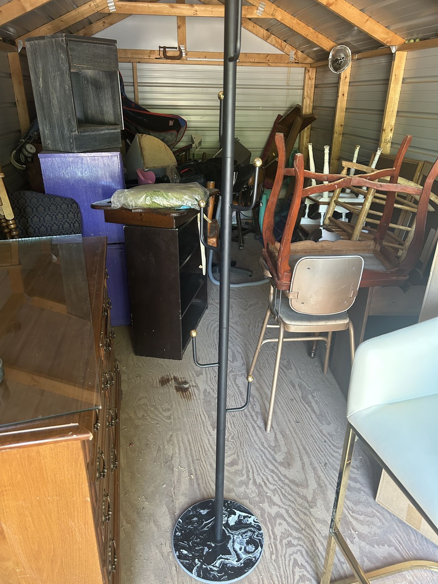 pretty hat rack 56 inches tall in new condition