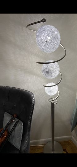 Beautiful Lamp  in Great Condition!