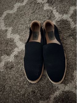 Ugg female slides