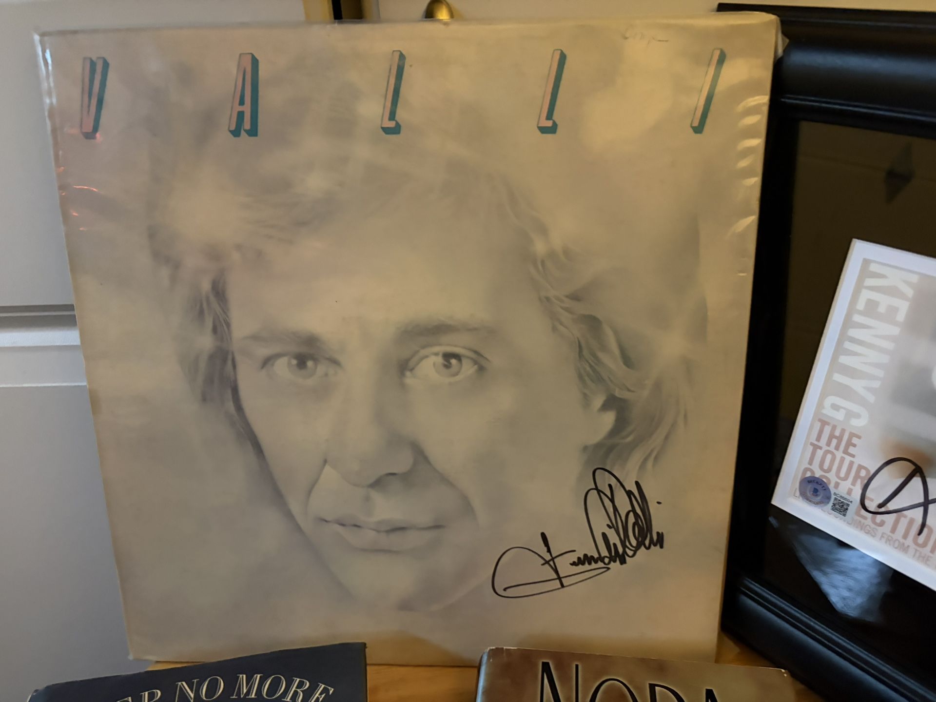 Hand Signature Frankie Valli Vinyl