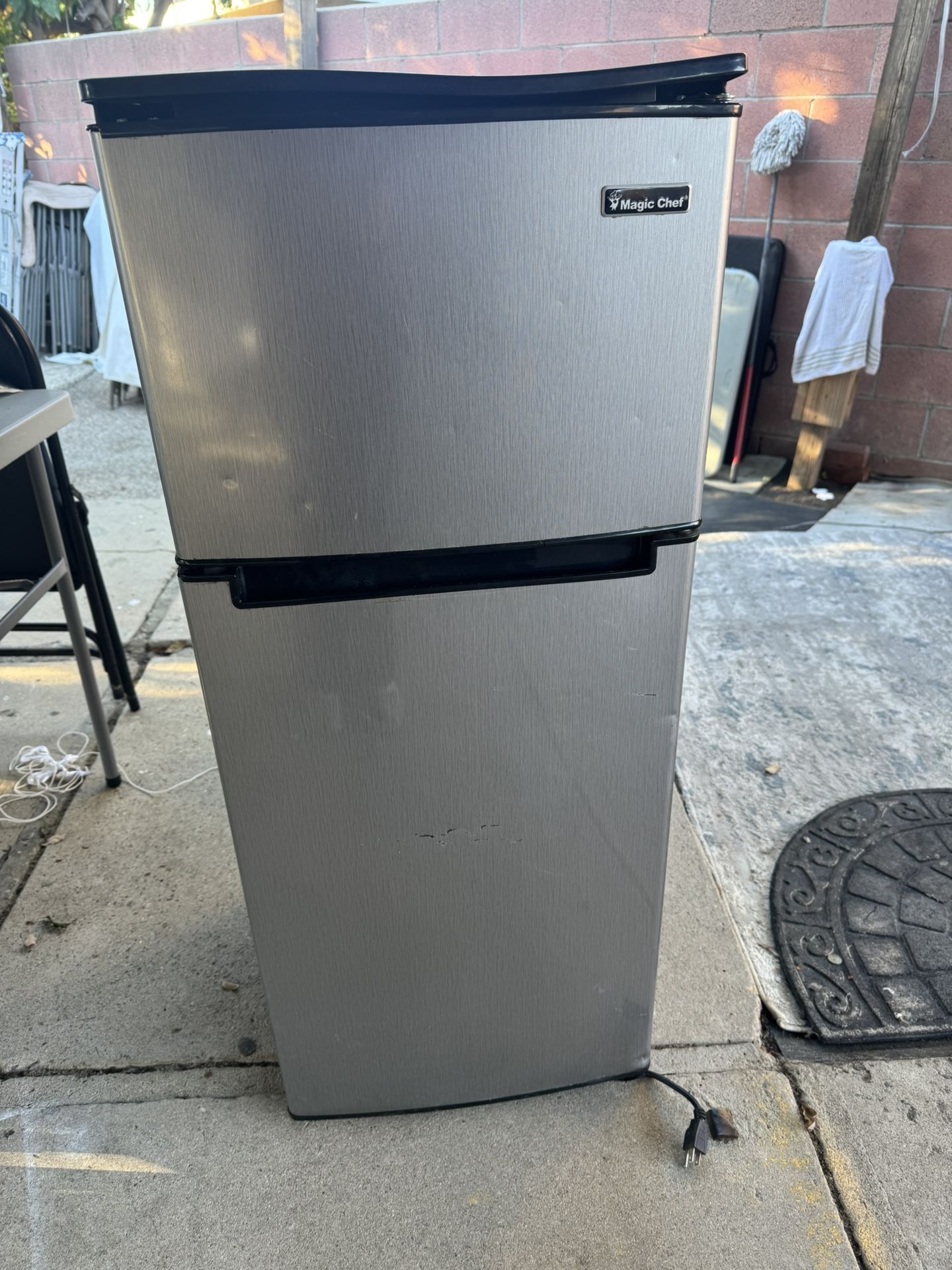 FREE Mini Fridge - Read Description  