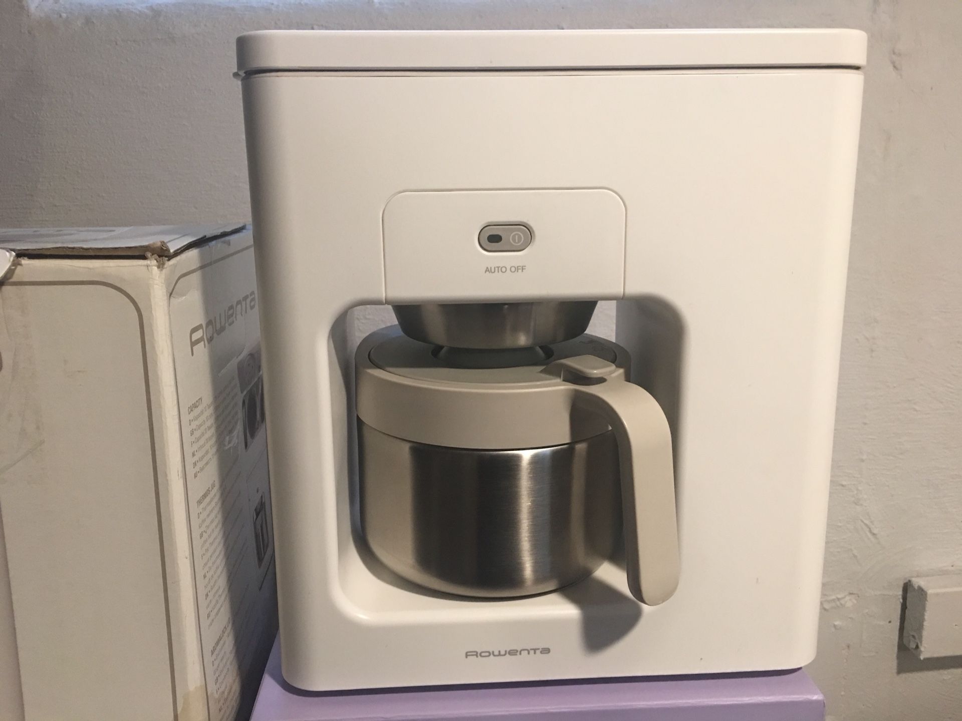 ROWENTA DESIGNER COFFEE MAKER. This is a beauty and makes great coffee. Designed by Jasper Morrison for ROWENTA.