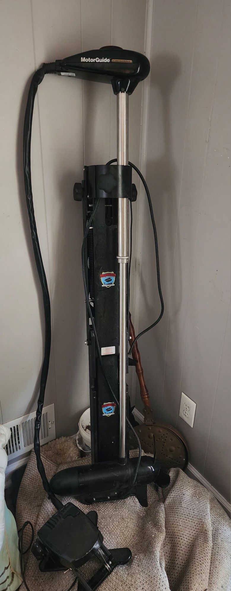 Motor Guide Digital Tour 24v Trolling Motor/ Slide Brackett * See description *