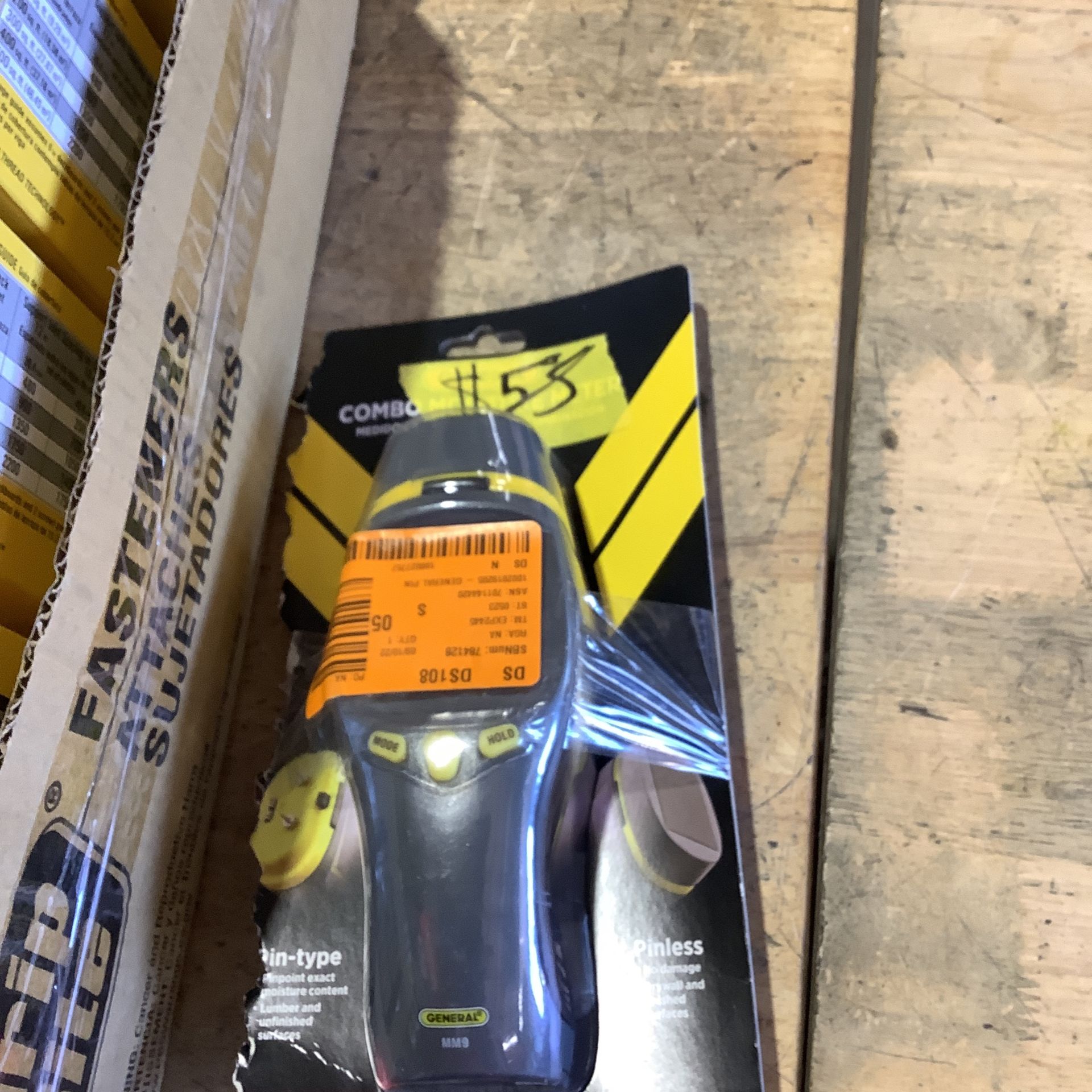 General Tools Combo Pin and Pinless Moisture Meter for Water Damage and Mold Prevention