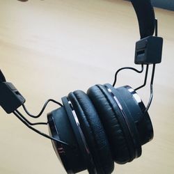 Wireless Studio Headphones