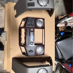 08-10 f250-f350 platinum trim