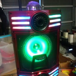   💟   Las Nuevas Bocinas Bluetooth  💜🌈 Micrófono 🌈 Luces LED 💟 Recargables 💟