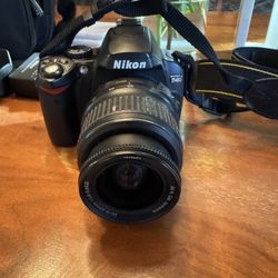 Nikon D40 Camera