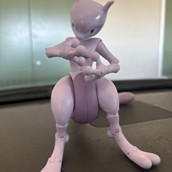 Mewtwo Figurine Pokemon