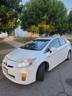 TOYOTA PRIUS 2011