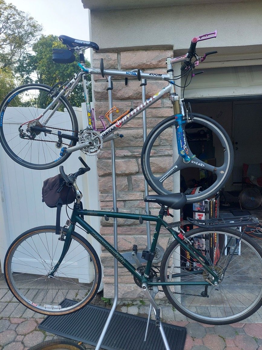 CUSTOM DIAMONDBACK & CANNONDALE H300 28 " WHEELS
