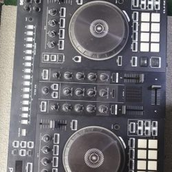 Roland DJ 505