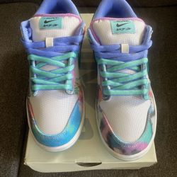 Nike SB Dunk Low Futura Laboratories Bleached Aqua Sneakers Size 8 HF6061-400 DS
